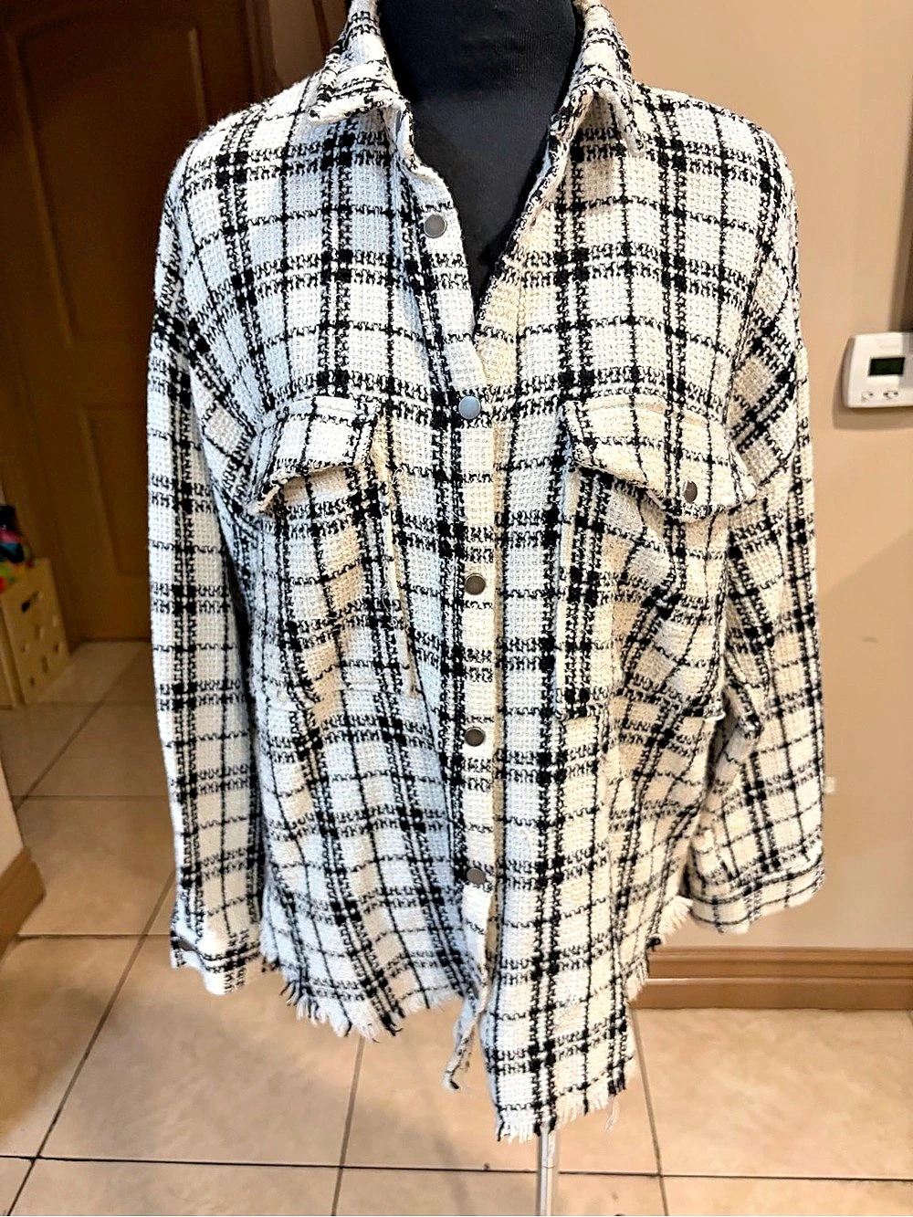 ACOA Plaid Shacket in White & Black Medium